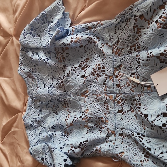 Elegant Blue Lace Dress - Picture 7 of 7